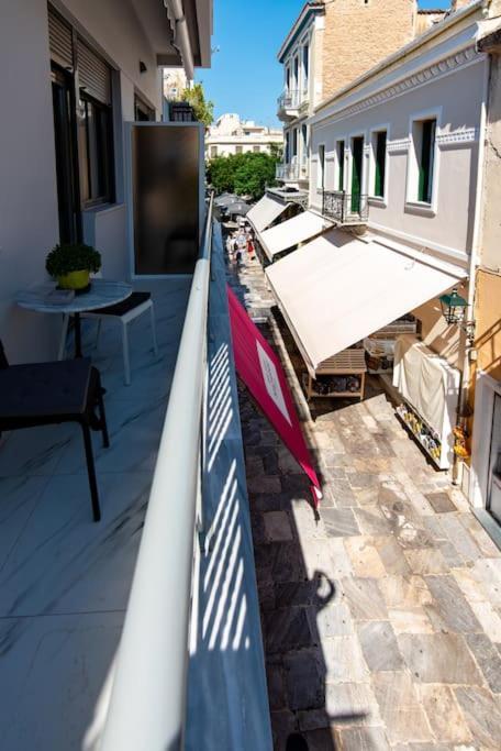 Apartamento Plaka Rafaela Elegant Urban Retreat In Athens Historic Heart Exterior foto